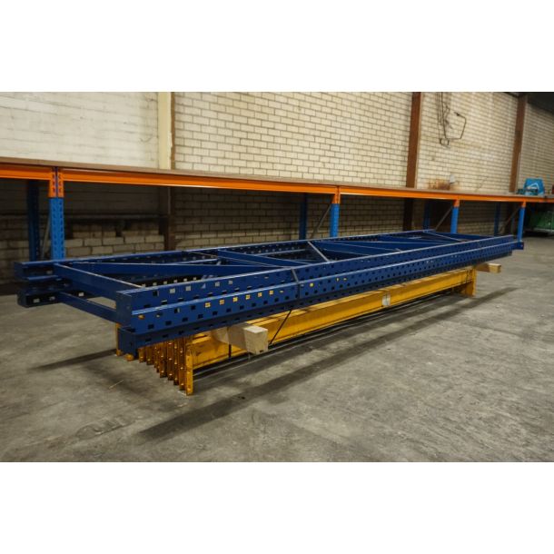 Armes palletstelling - set 3 staandes + 12 liggers - gebruikt
