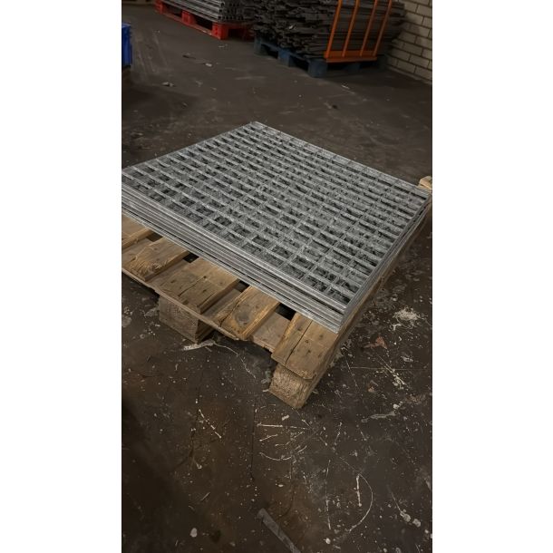 Persrooster - 800 x 800 mm (bxd) - set 5 stuks - gebruikt