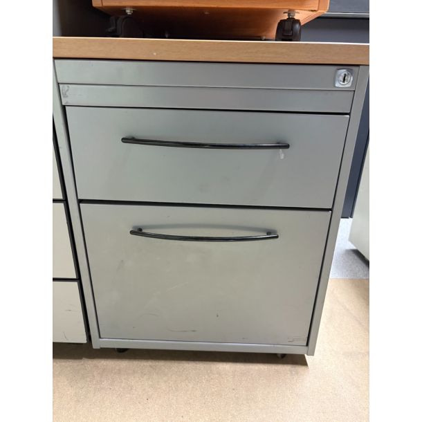Ladeblok gebruikt - 600 x 455 x 750 mm (hxbxd) Grijs