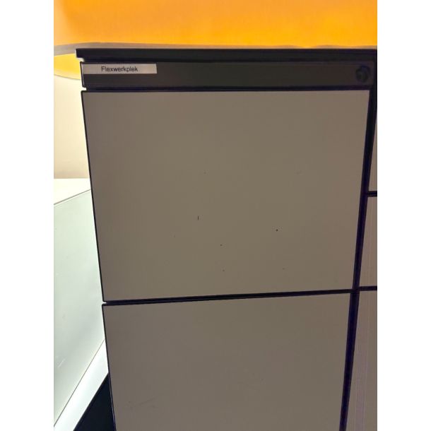 Ladeblok gebruikt - 740 x 400 x 800 mm (hxbxd) Grijs