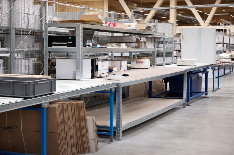 De rol van werkplaatsen binnen automotive magazijnen